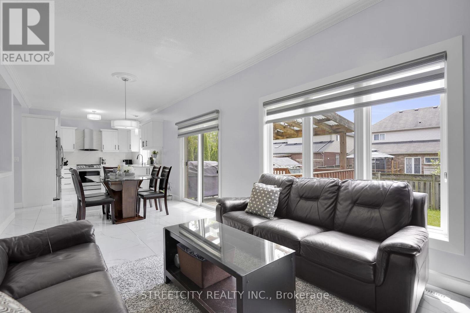 Photo 18 of 50 for 463 South Leaksdale Cir Circle