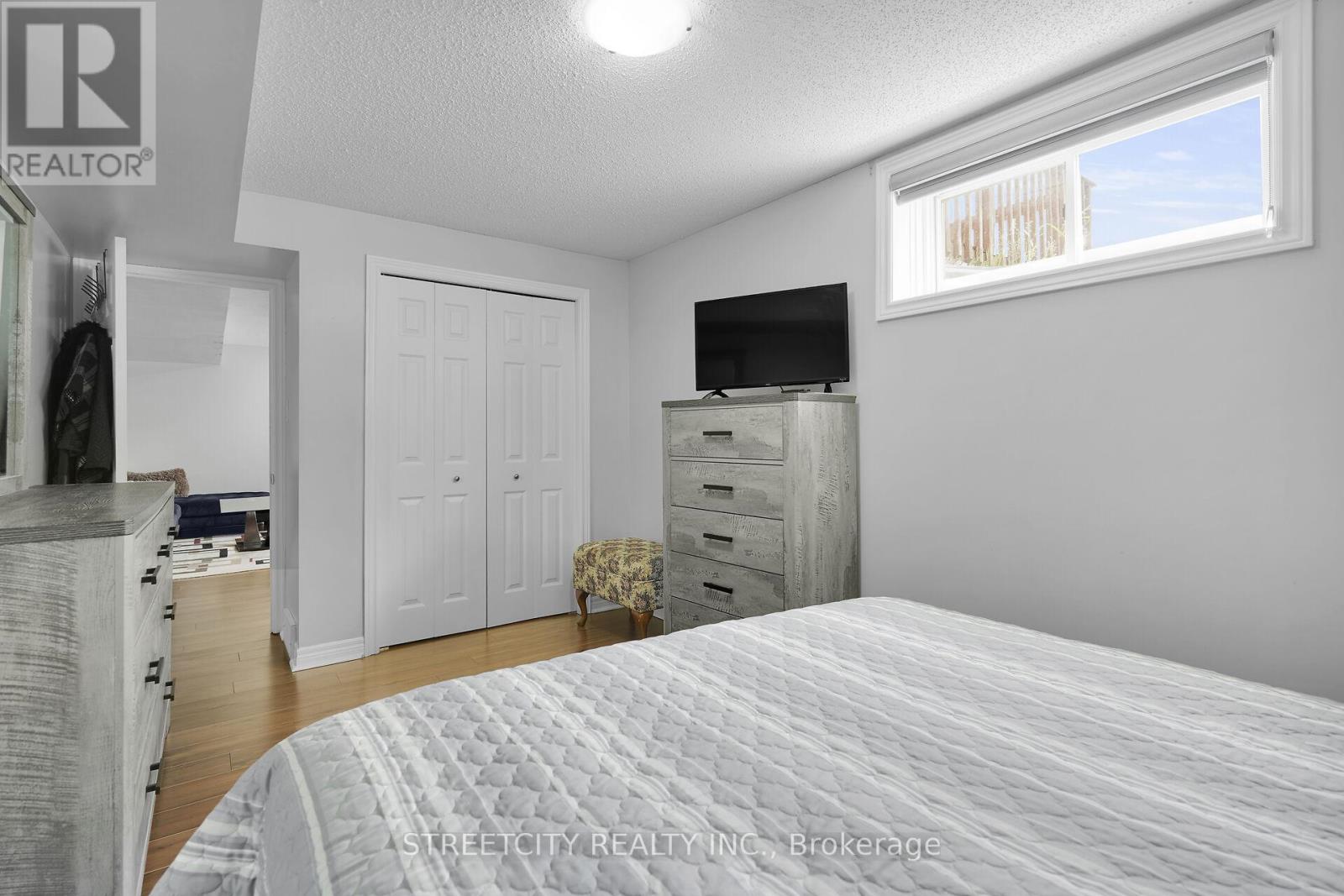 Photo 26 of 50 for 463 South Leaksdale Cir Circle