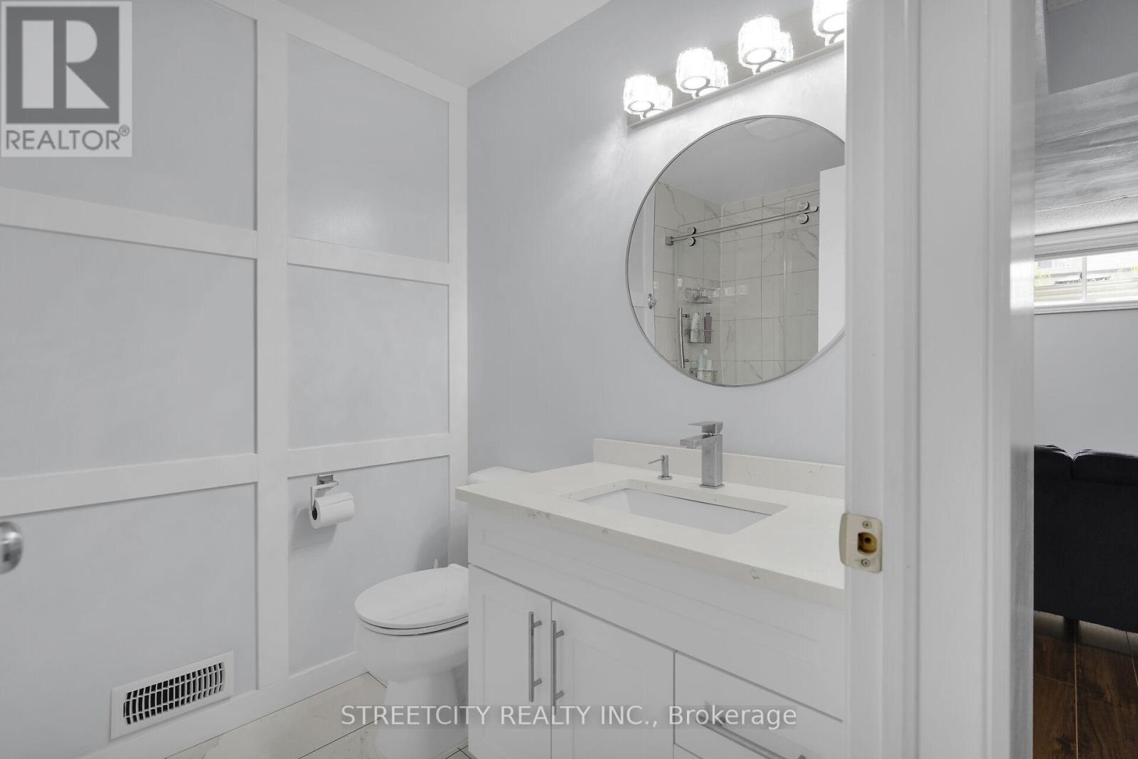 Photo 27 of 50 for 463 South Leaksdale Cir Circle