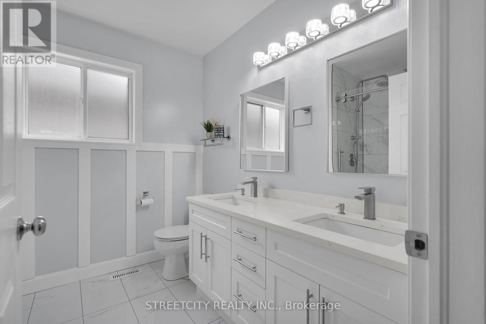 Photo 35 of 50 for 463 South Leaksdale Cir Circle