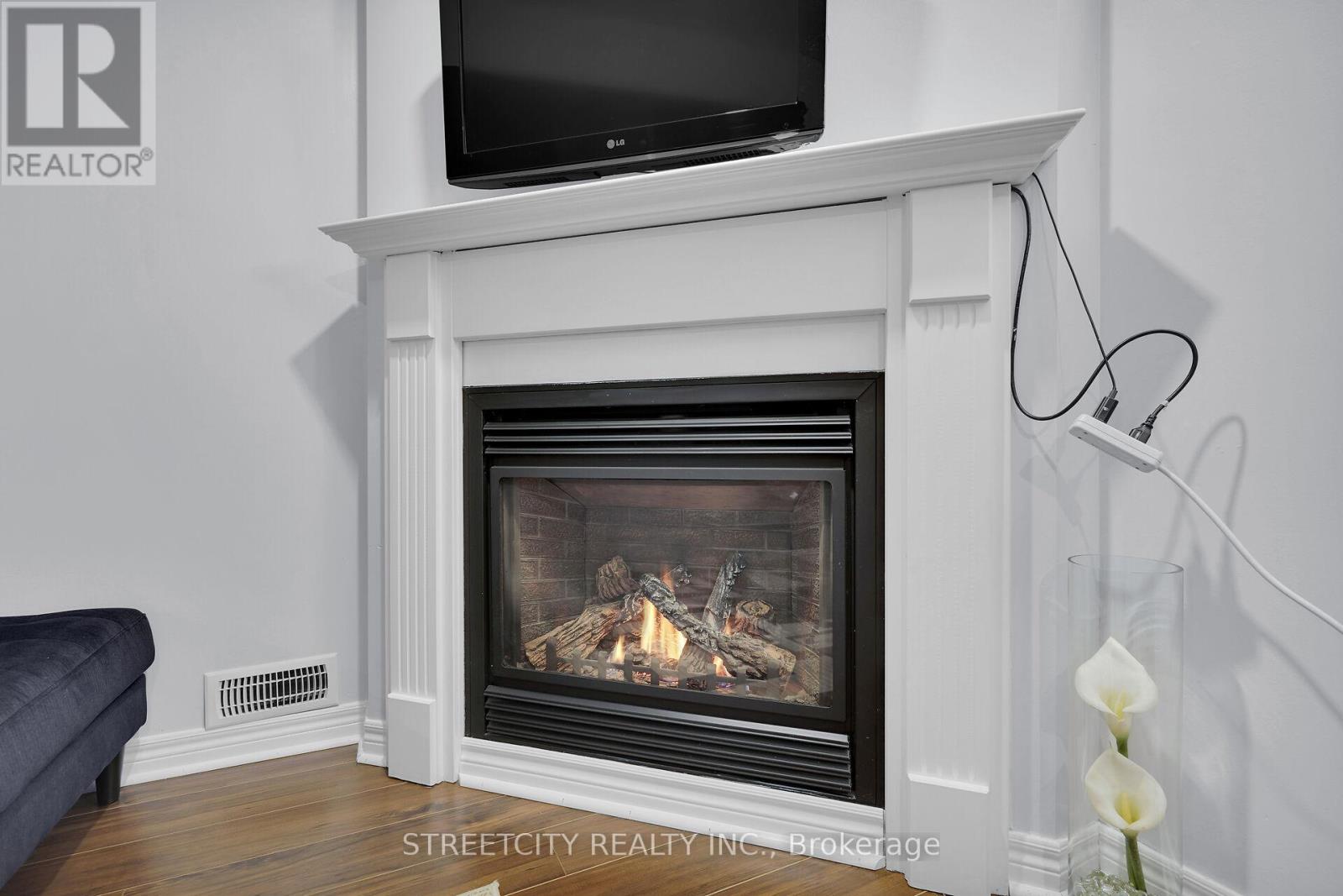 Photo 40 of 50 for 463 South Leaksdale Cir Circle