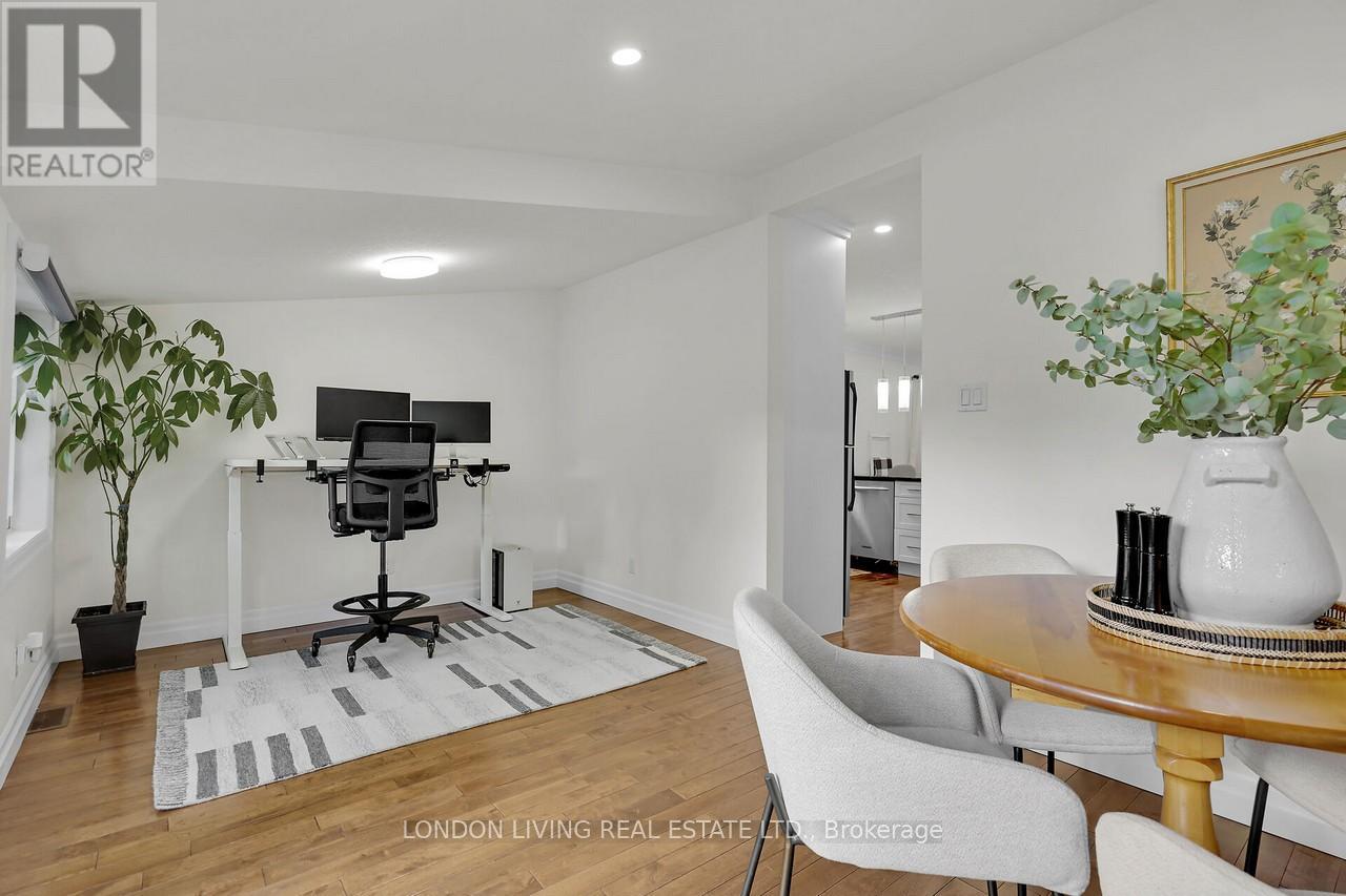 17 Langarth Street E, London South (South F), Ontario  N6C 1Y9 - Photo 21 - X12212390