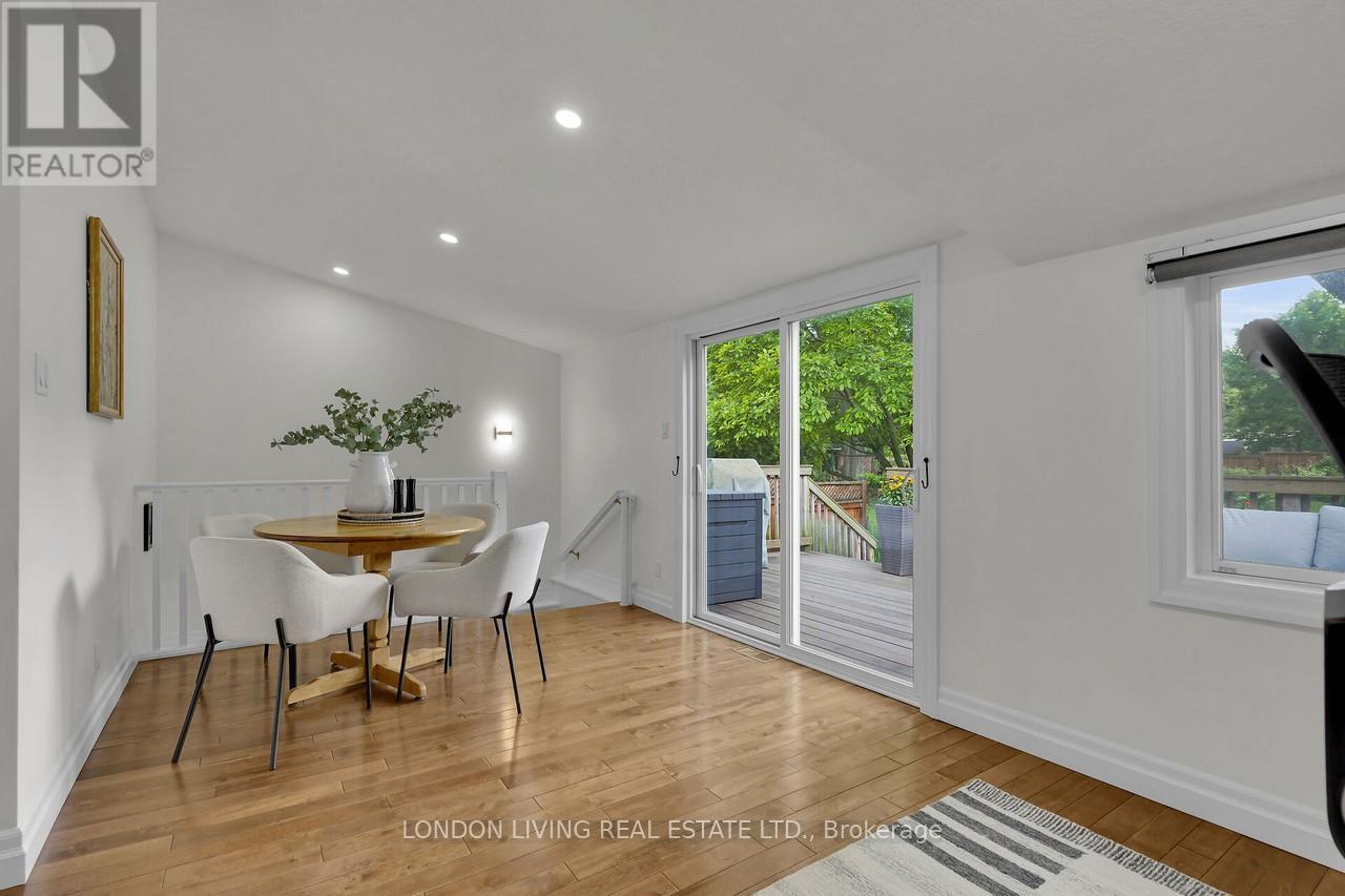 17 Langarth Street E, London South (South F), Ontario  N6C 1Y9 - Photo 23 - X12212390
