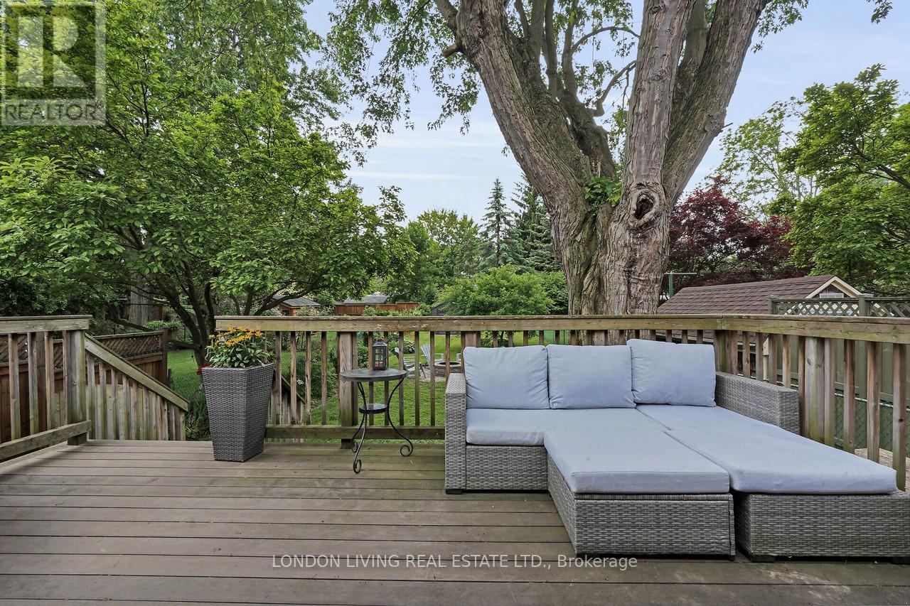 17 Langarth Street E, London South (South F), Ontario  N6C 1Y9 - Photo 33 - X12212390