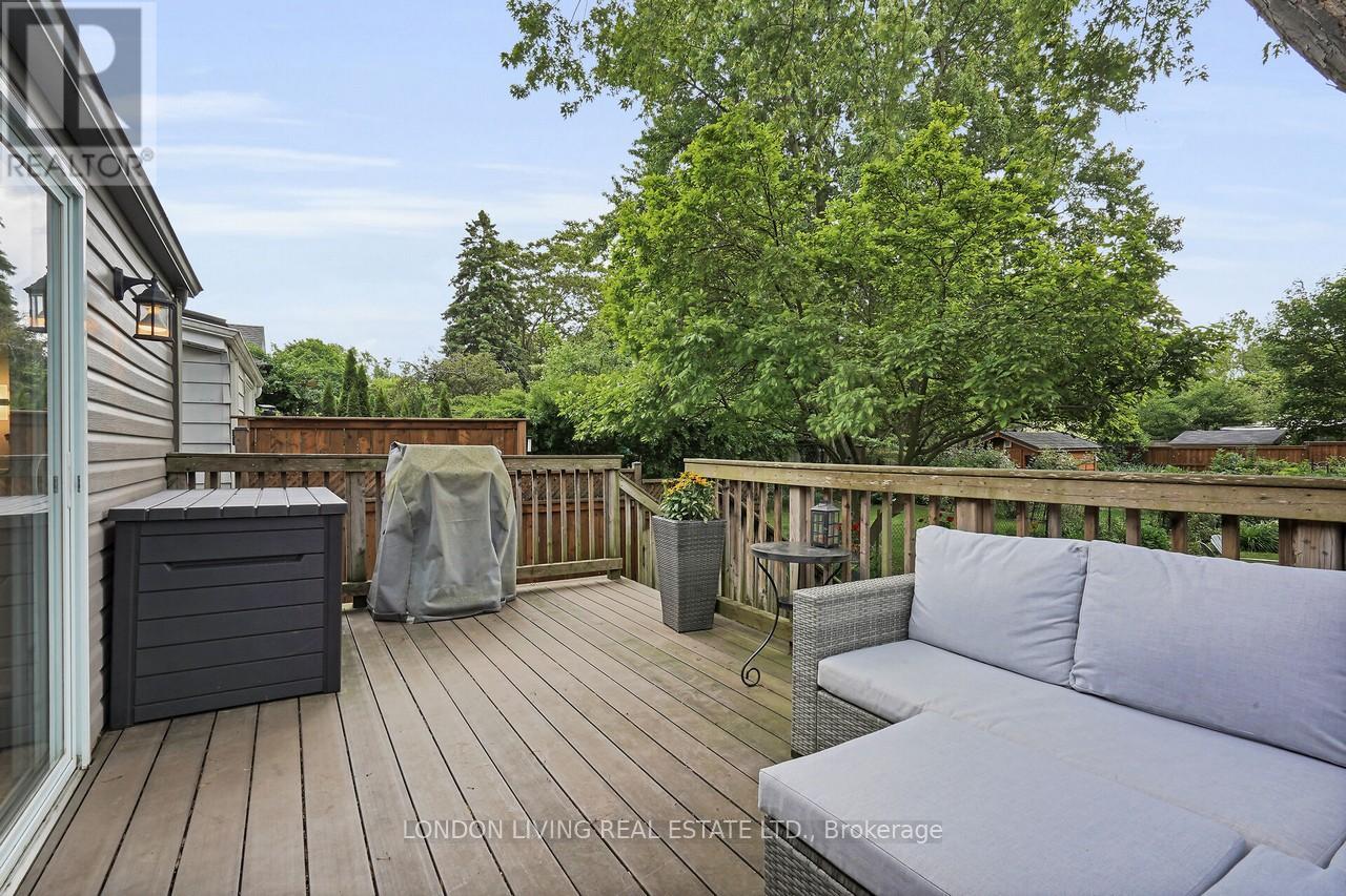 17 Langarth Street E, London South (South F), Ontario  N6C 1Y9 - Photo 34 - X12212390