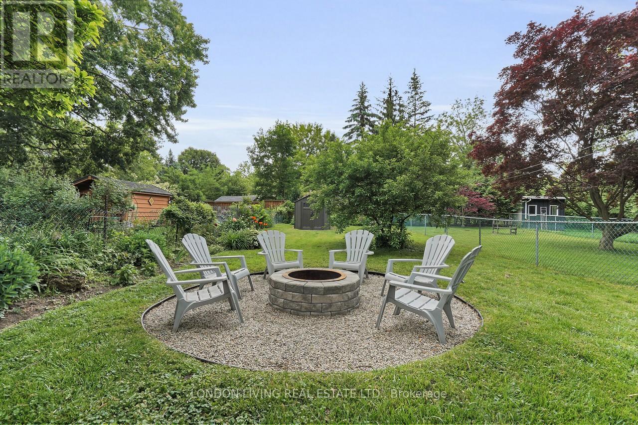 17 Langarth Street E, London South (South F), Ontario  N6C 1Y9 - Photo 38 - X12212390