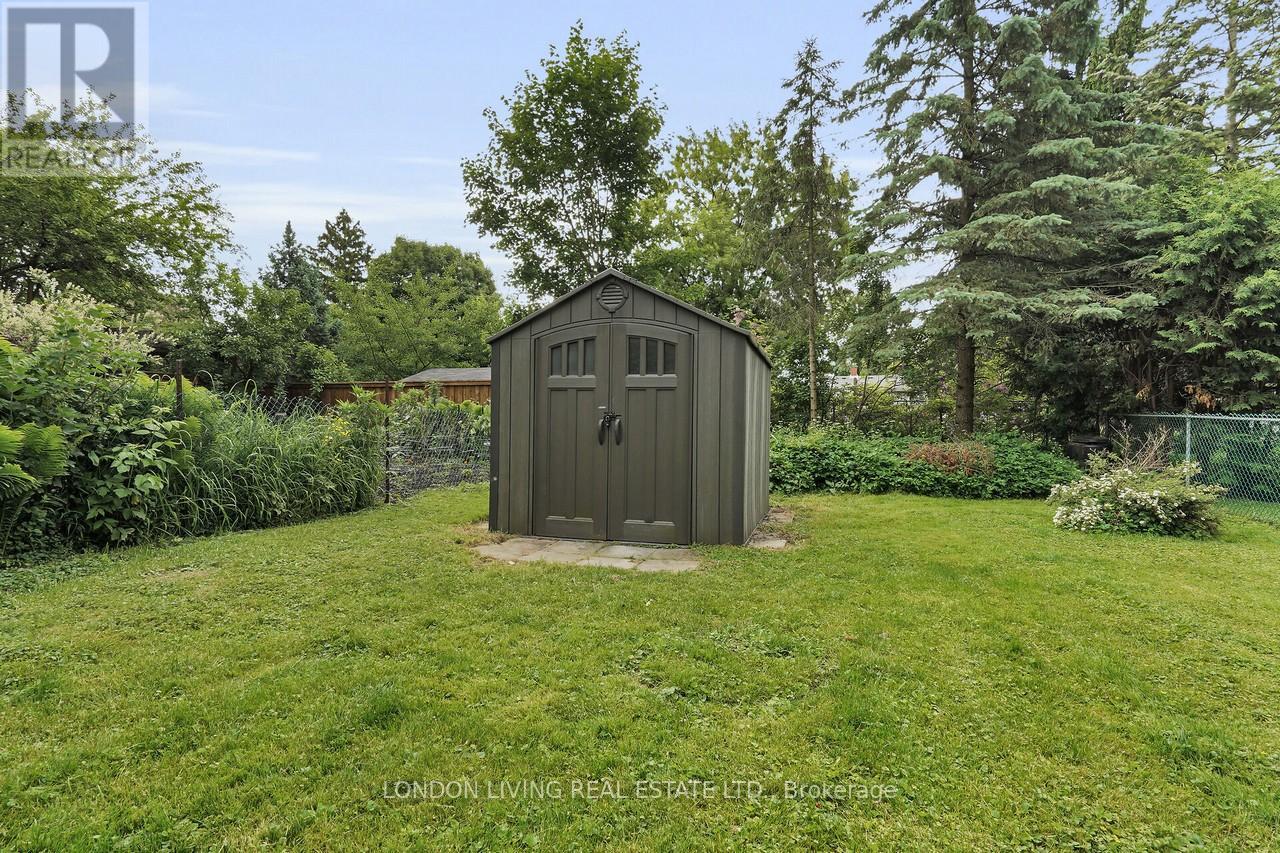 17 Langarth Street E, London South (South F), Ontario  N6C 1Y9 - Photo 40 - X12212390