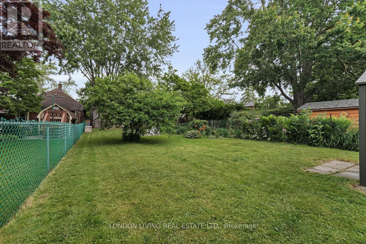 17 Langarth Street E, London South (South F), Ontario  N6C 1Y9 - Photo 41 - X12212390