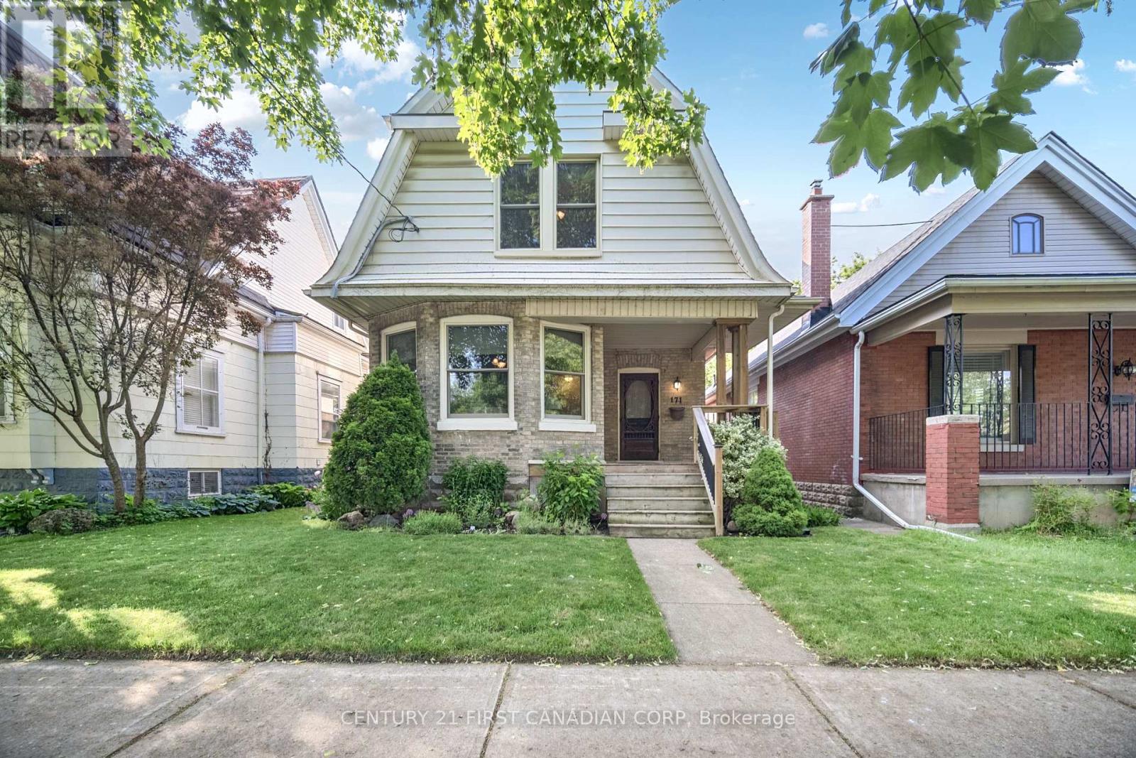 171 Mount Pleasant Avenue