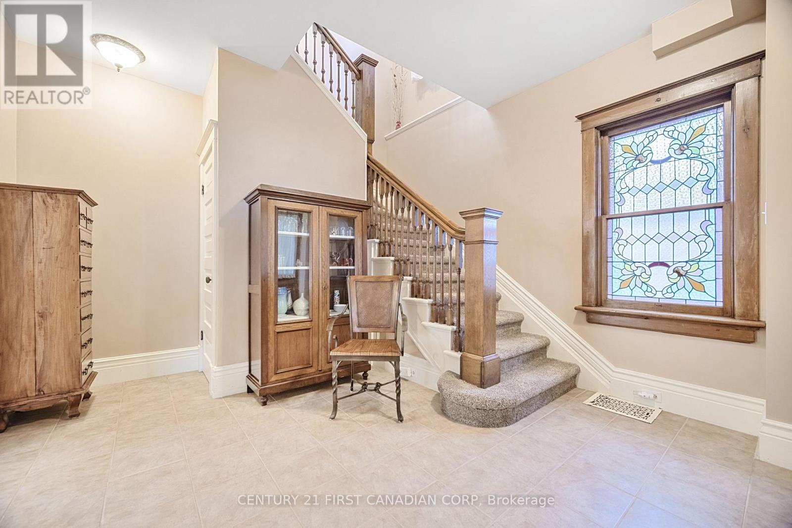 Photo 5 of 28 for 171 Mount Pleasant Avenue