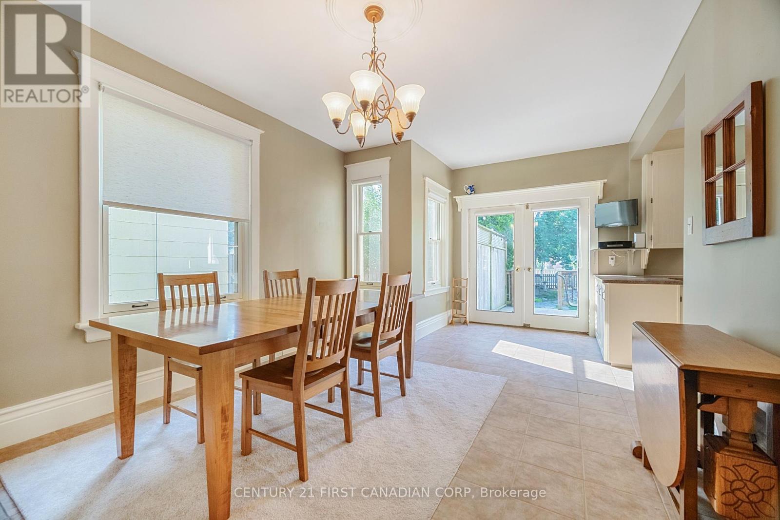 Photo 9 of 28 for 171 Mount Pleasant Avenue