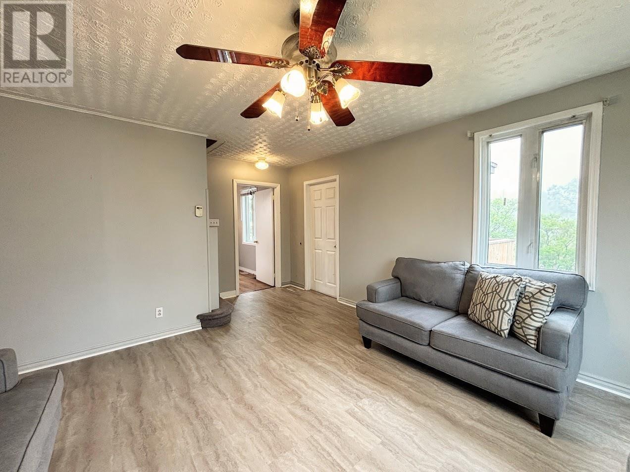 2 Brown St, Marathon, Ontario  P0T 2E0 - Photo 4 - TB251626