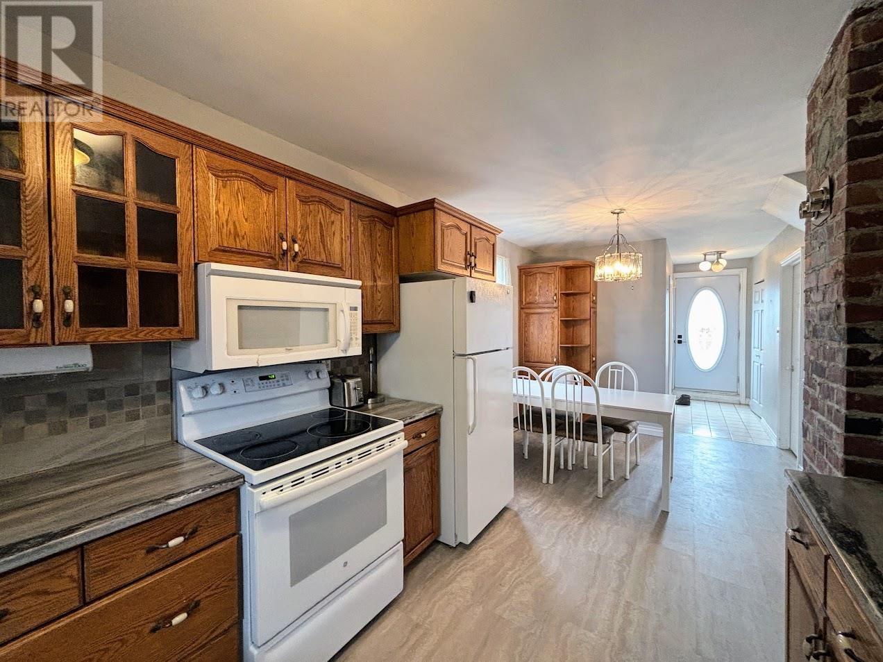 2 Brown St, Marathon, Ontario  P0T 2E0 - Photo 8 - TB251626