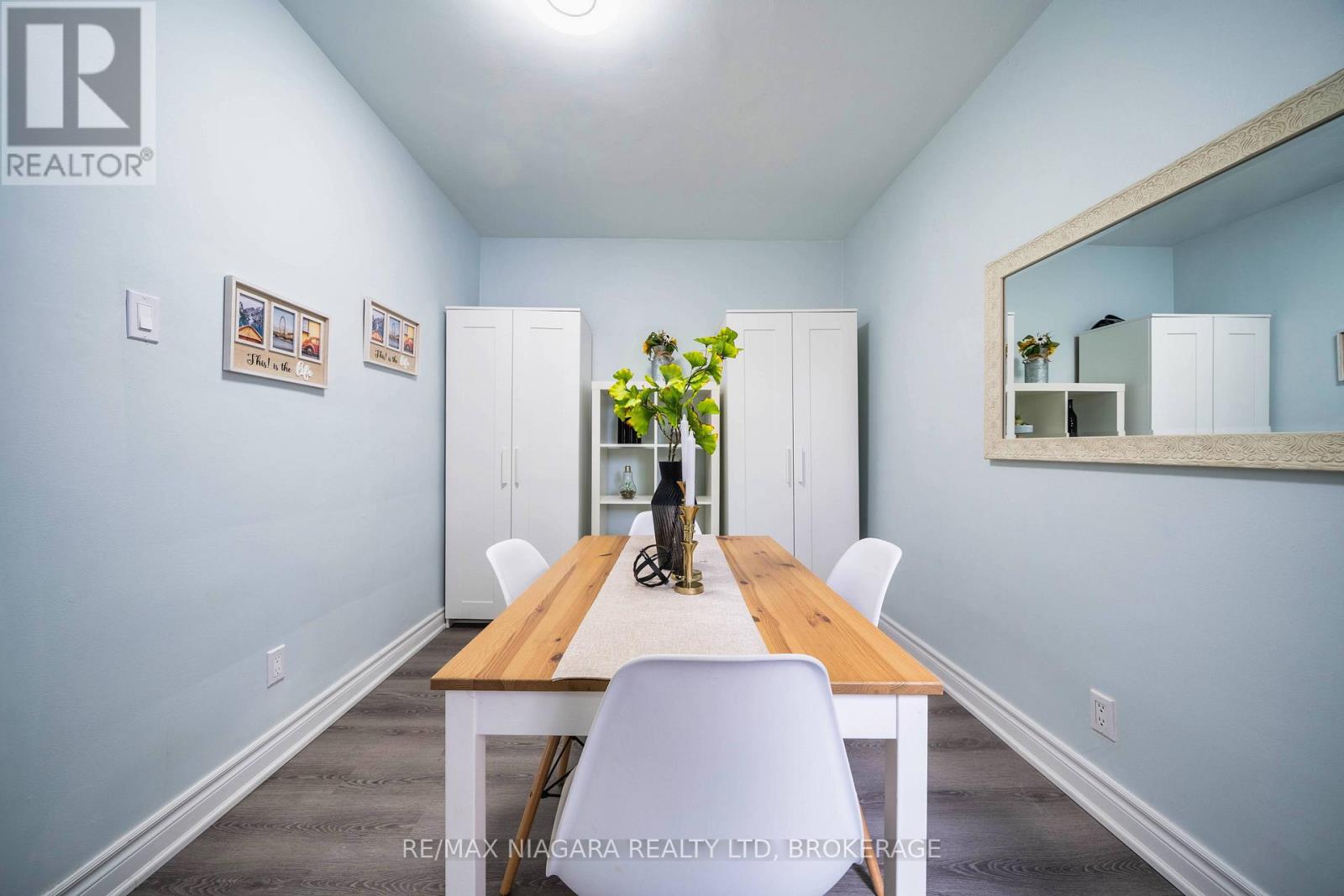 341 Clinton Street, Toronto (Palmerston-Little Italy), Ontario  M6G 2Y7 - Photo 10 - C12212345