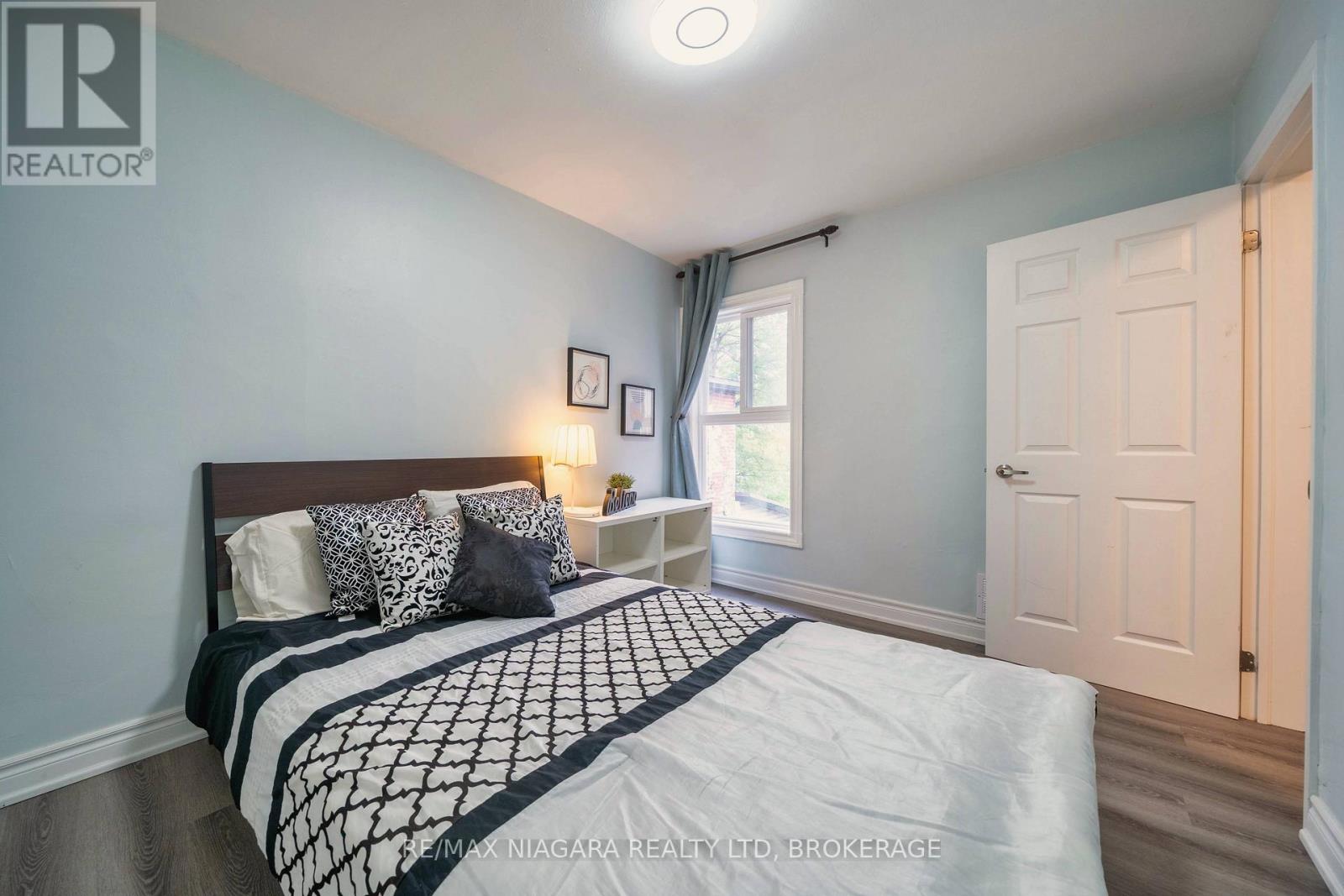 341 Clinton Street, Toronto (Palmerston-Little Italy), Ontario  M6G 2Y7 - Photo 24 - C12212345