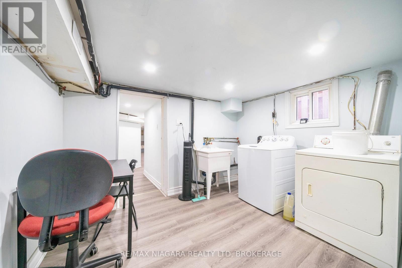 341 Clinton Street, Toronto (Palmerston-Little Italy), Ontario  M6G 2Y7 - Photo 42 - C12212345