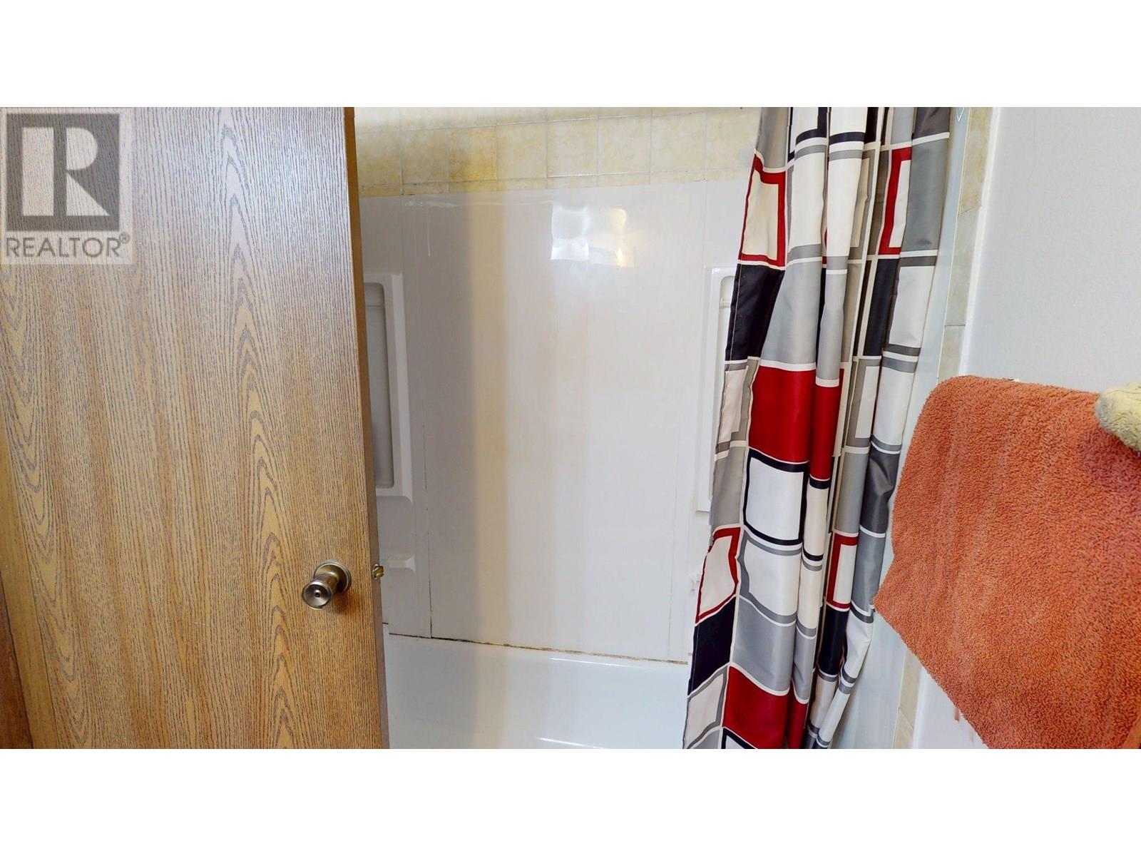 775 Balmer Crescent Unit# 105, Elkford, British Columbia  V0B 1H0 - Photo 23 - 10351704