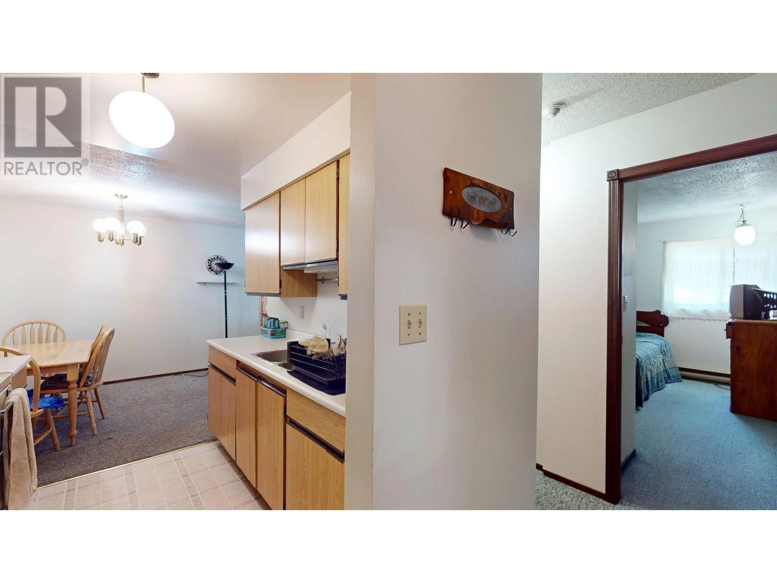 775 Balmer Crescent Unit# 105, Elkford, British Columbia  V0B 1H0 - Photo 3 - 10351704