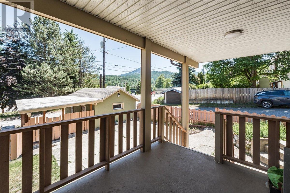 798 Kipling Street, Warfield, British Columbia  V1R 2A4 - Photo 22 - 10351473