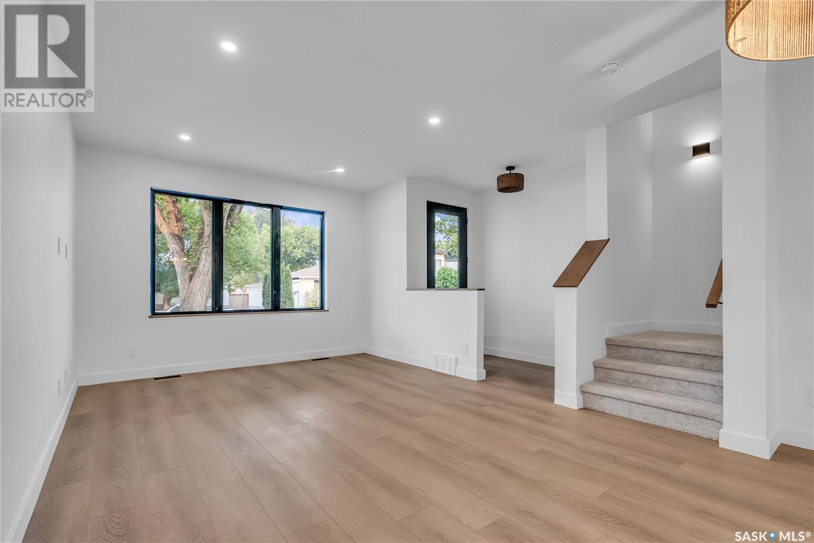 Property at 1315 Edward AVENUE image 2