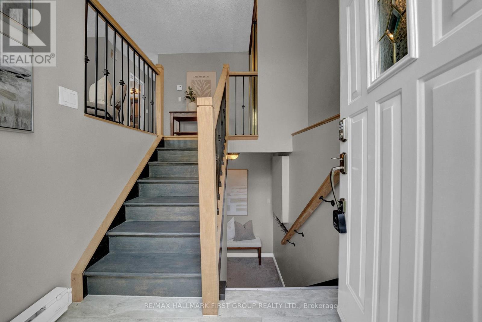 747 Cricklewood Drive, Oshawa, Ontario  L1K 1R5 - Photo 2 - E12212415