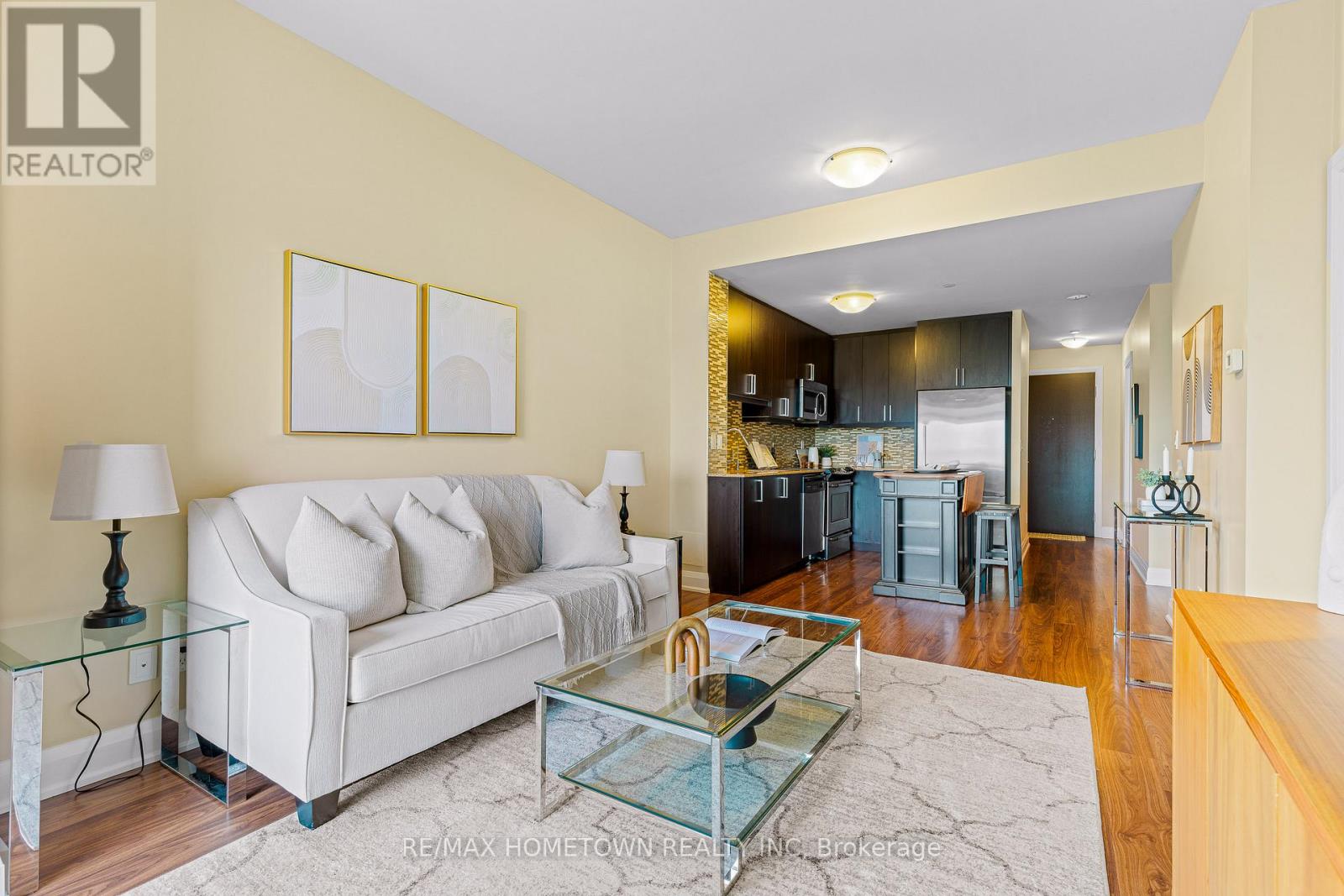 508 - 35 Fontenay Court, Toronto, Ontario  M9A 0C4 - Photo 4 - W12212368