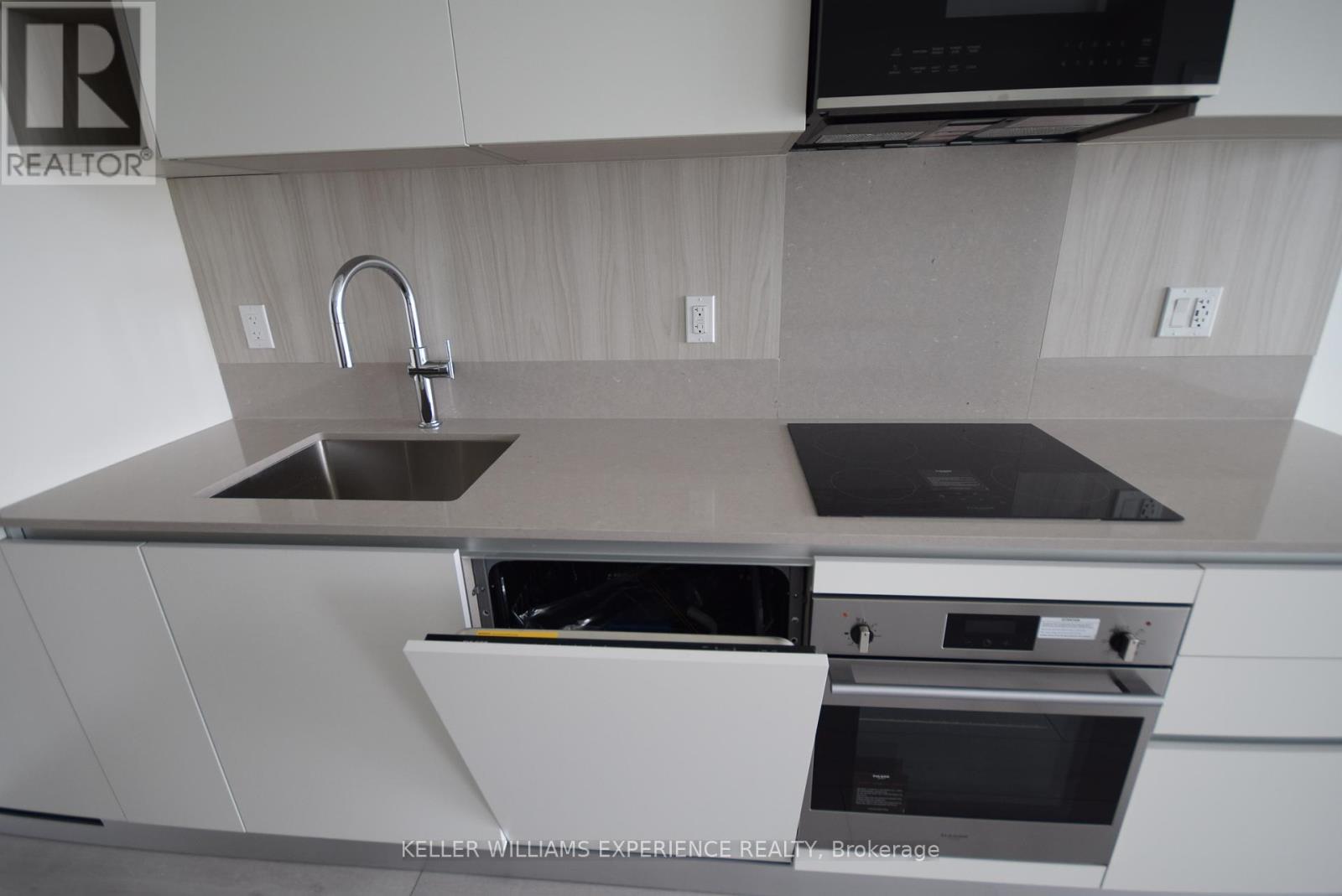 1901 - 39 Mary Street, Barrie, Ontario  L4N 1S9 - Photo 6 - S12204371