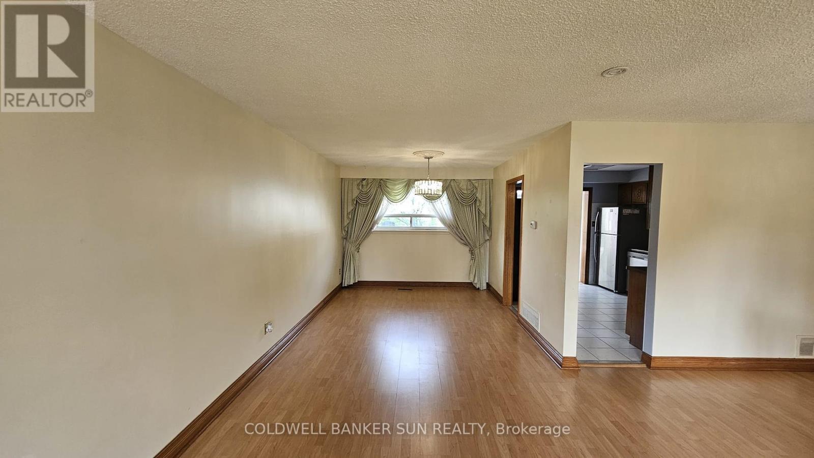 7 Glenforest Road, Brampton, Ontario  L6S 1L8 - Photo 7 - W12204862