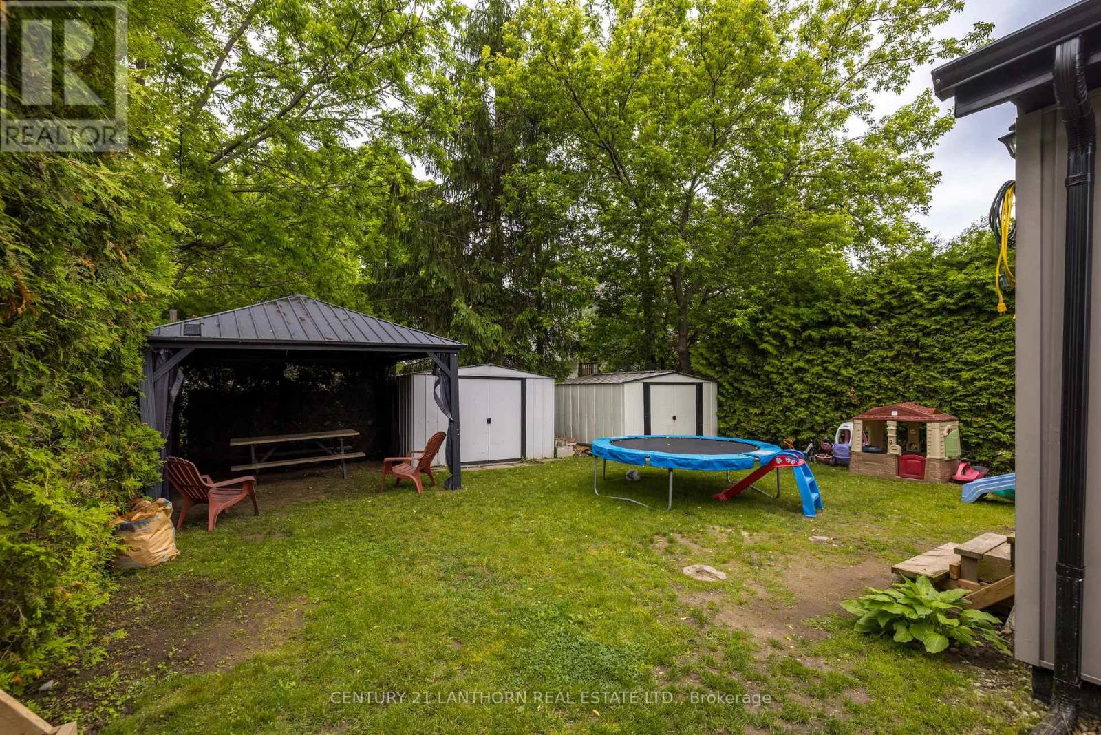62 George Street, Quinte West, Ontario  K8V 1R6 - Photo 25 - X12212435