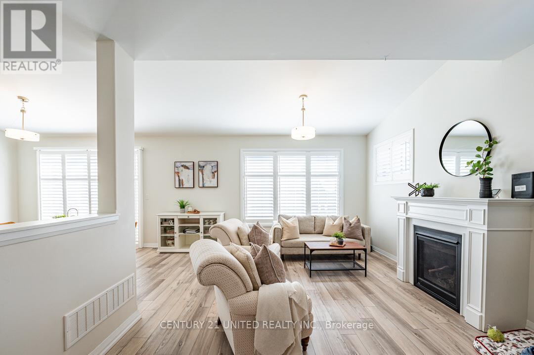275 Noftall Gardens, Peterborough North, Ontario  K9H 0H9 - Photo 8 - X12212516