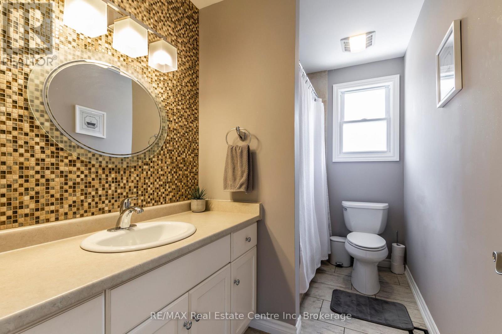 211 Hadati Road N, Guelph (Grange Road), Ontario  N1E 6N4 - Photo 16 - X12212407