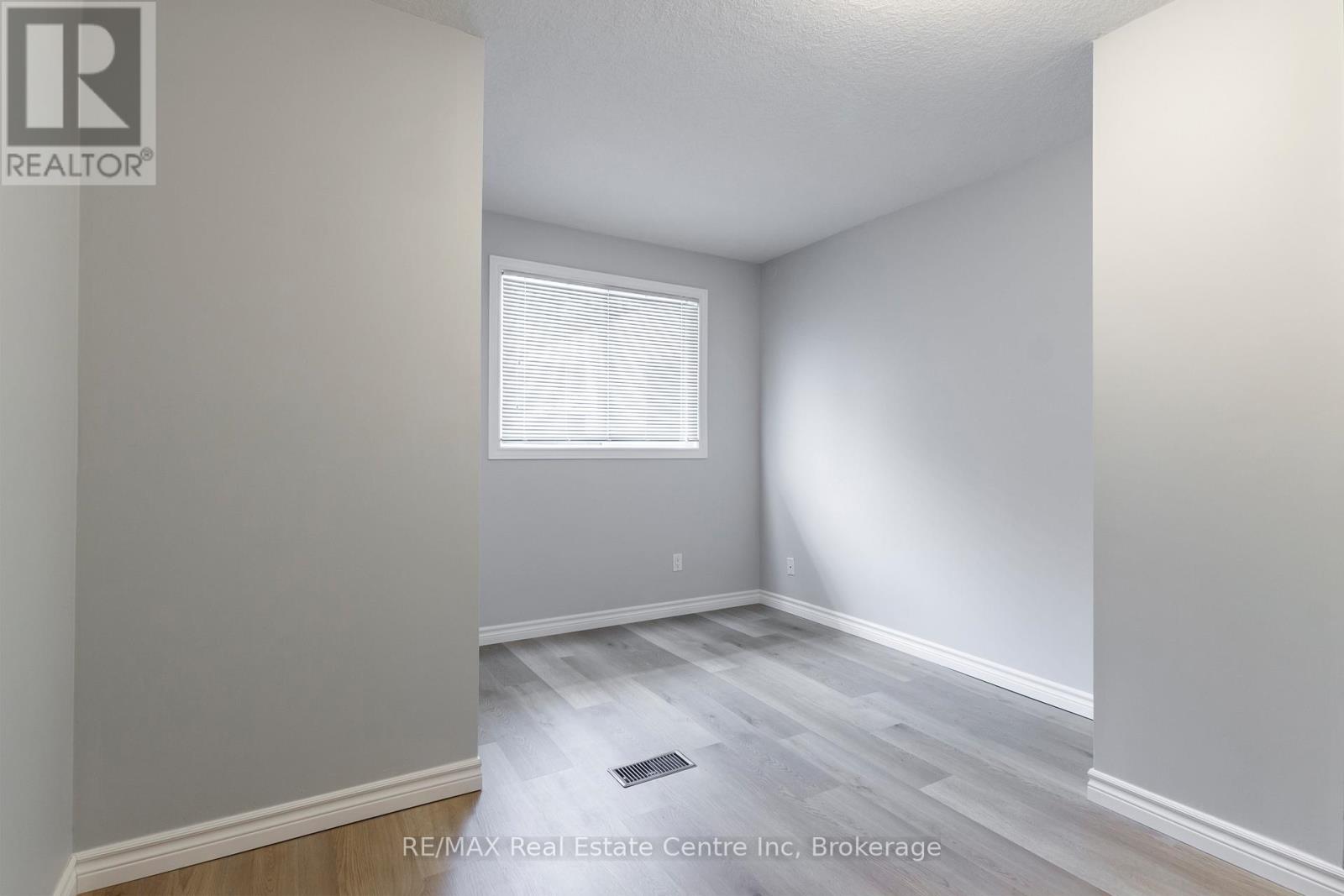 211 Hadati Road N, Guelph (Grange Road), Ontario  N1E 6N4 - Photo 18 - X12212407