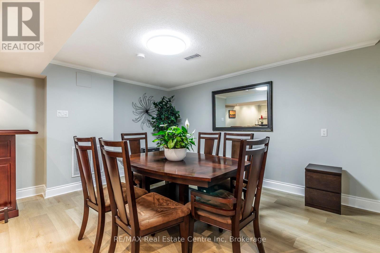211 Hadati Road N, Guelph (Grange Road), Ontario  N1E 6N4 - Photo 27 - X12212407