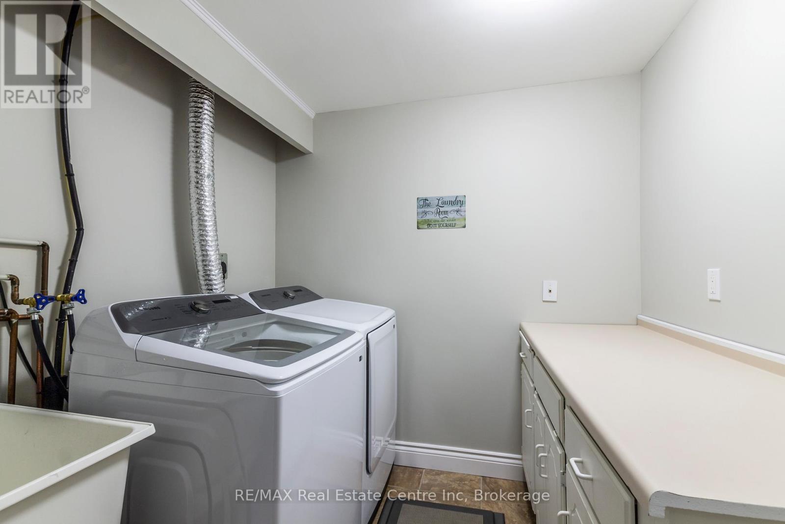 211 Hadati Road N, Guelph (Grange Road), Ontario  N1E 6N4 - Photo 31 - X12212407