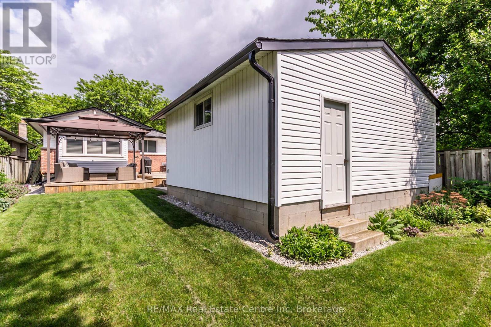 211 Hadati Road N, Guelph (Grange Road), Ontario  N1E 6N4 - Photo 36 - X12212407