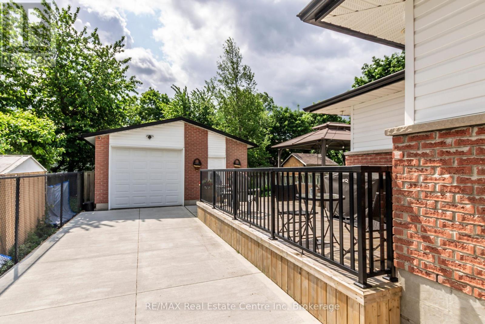 211 Hadati Road N, Guelph (Grange Road), Ontario  N1E 6N4 - Photo 37 - X12212407