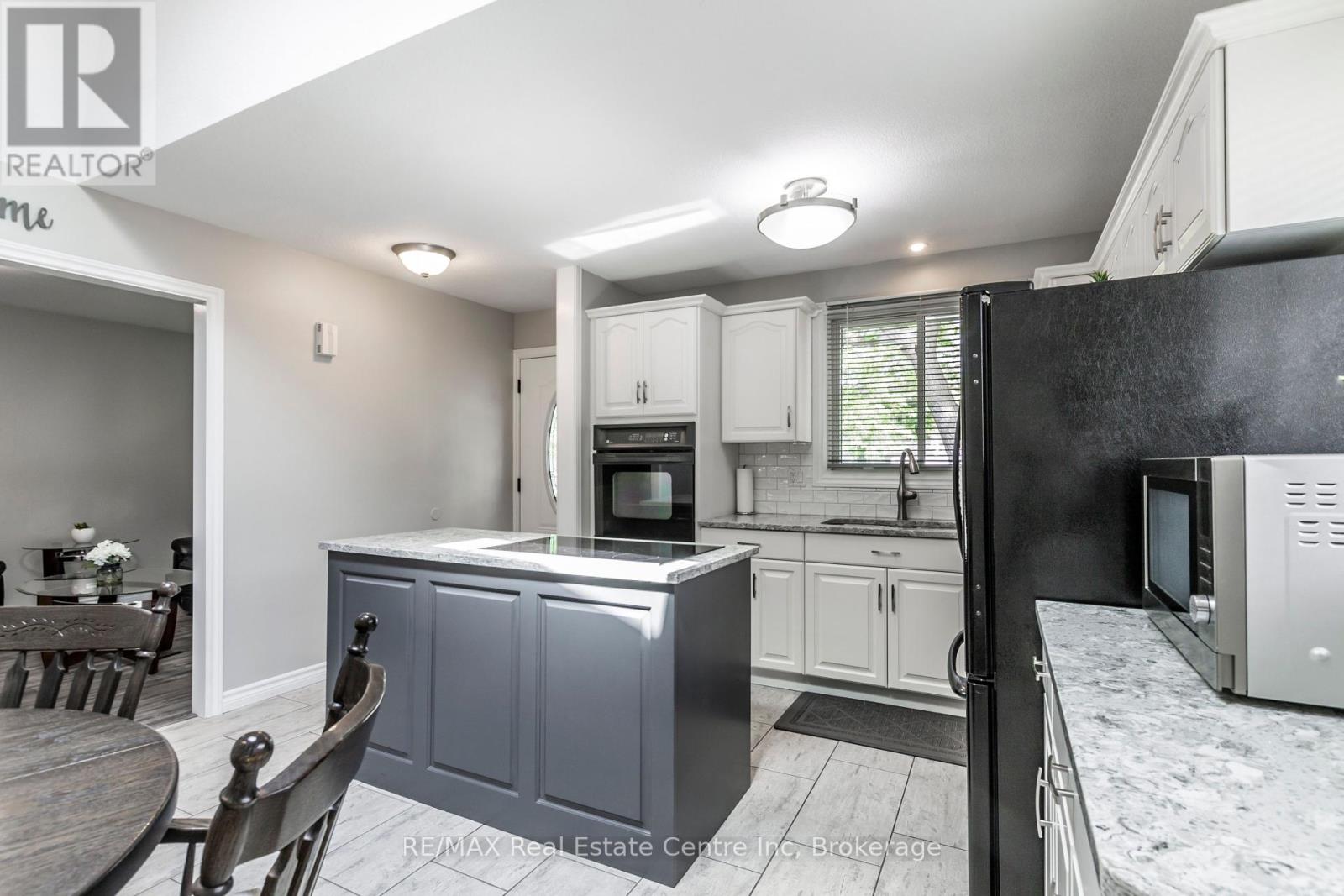211 Hadati Road N, Guelph (Grange Road), Ontario  N1E 6N4 - Photo 7 - X12212407
