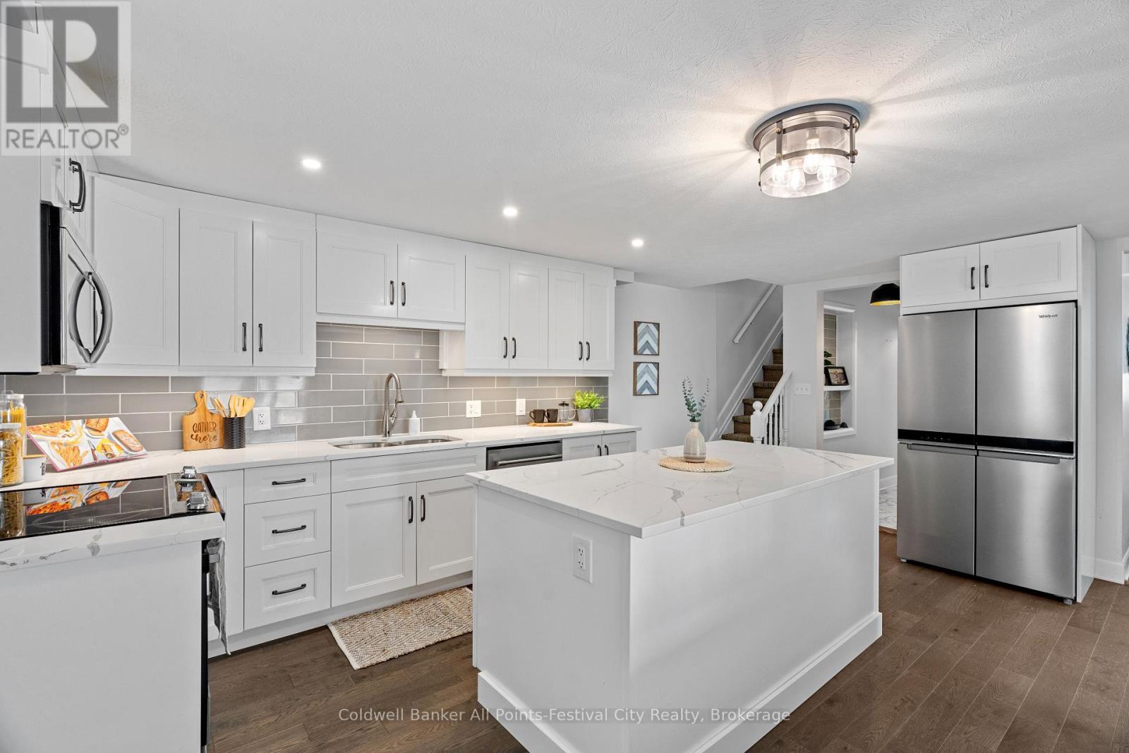 792 Huron Terrace, Kincardine, Ontario  N2Z 2Y1 - Photo 11 - X12212469
