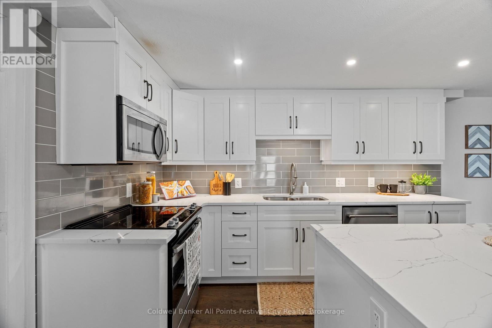 792 Huron Terrace, Kincardine, Ontario  N2Z 2Y1 - Photo 12 - X12212469