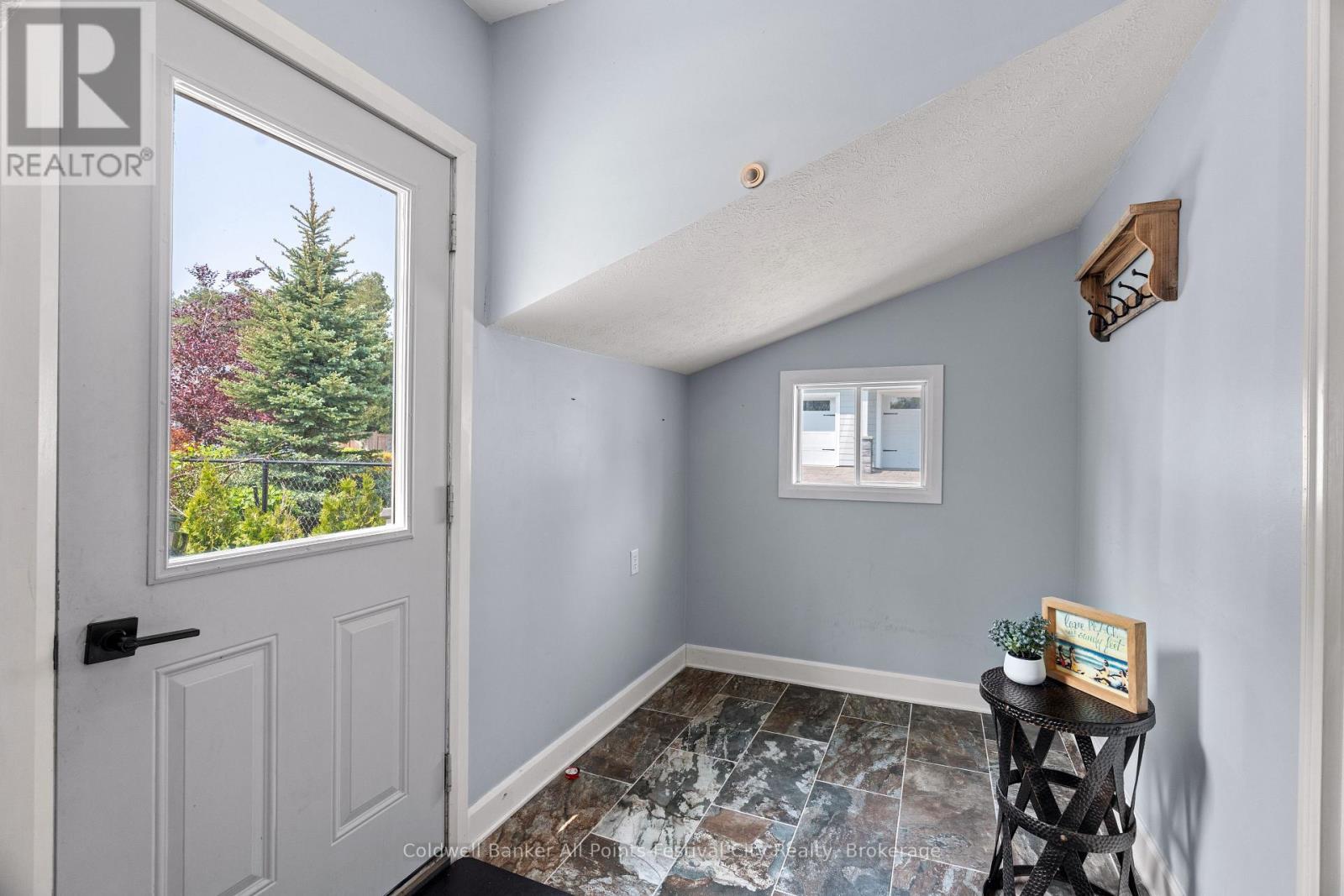 792 Huron Terrace, Kincardine, Ontario  N2Z 2Y1 - Photo 7 - X12212469