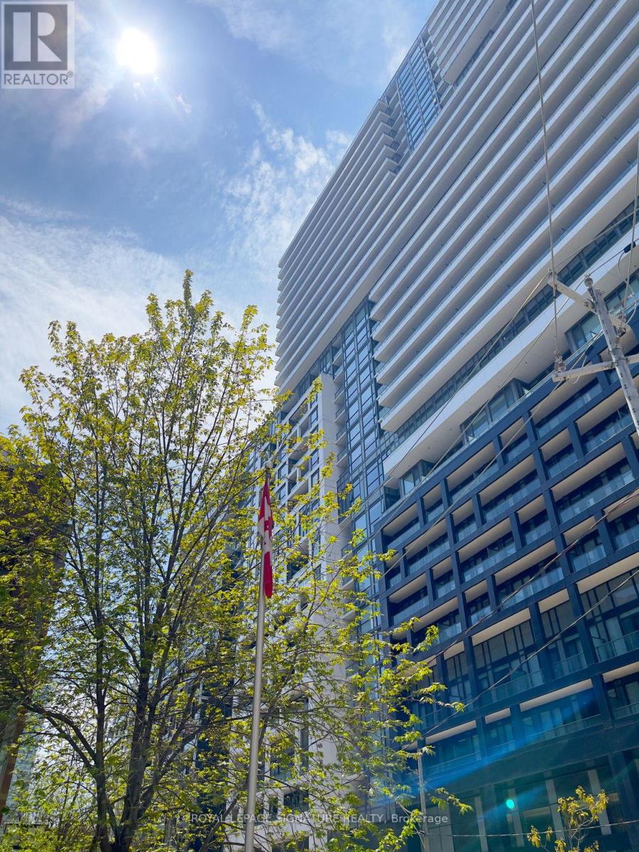 350 - 60 PRINCESS STREET, Toronto, Ontario