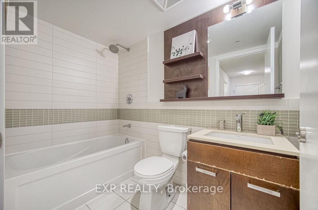 510 - 295 Adelaide Street W, Toronto (Waterfront Communities), Ontario  M5V 0L4 - Photo 30 - C12212250