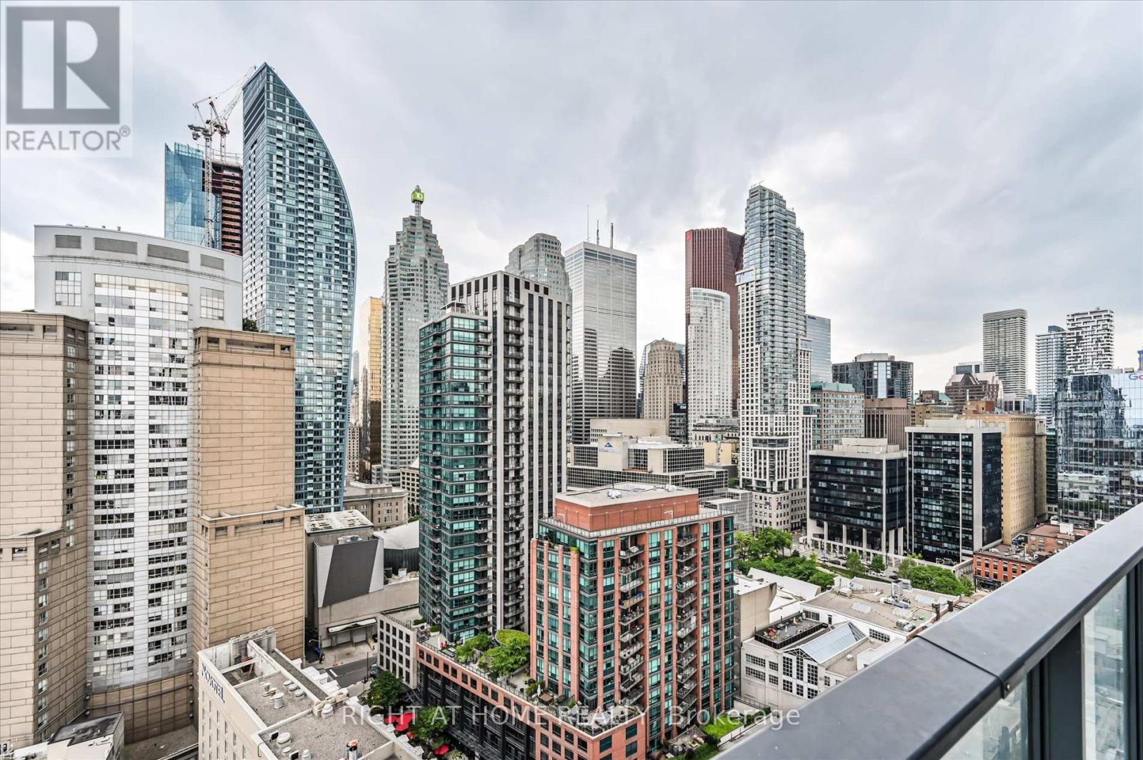 2205 - 2a Church Street, Toronto (Waterfront Communities), Ontario  M5E 0E1 - Photo 27 - C12212275