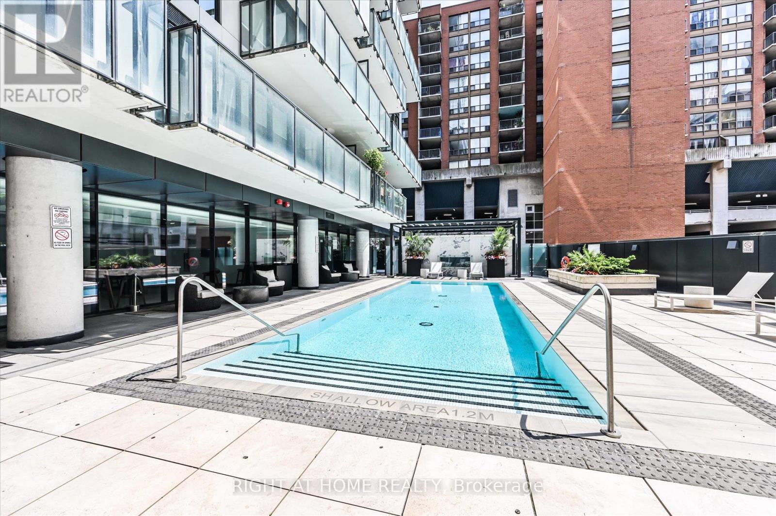 2205 - 2a Church Street, Toronto (Waterfront Communities), Ontario  M5E 0E1 - Photo 28 - C12212275
