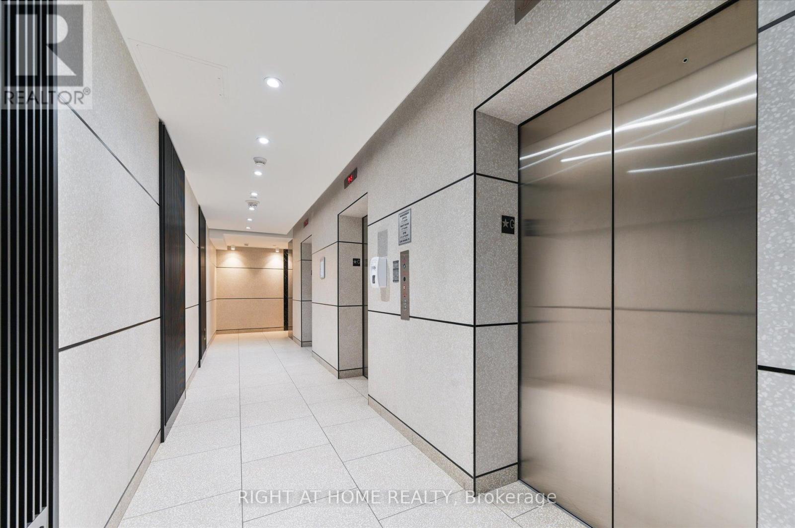 2205 - 2a Church Street, Toronto (Waterfront Communities), Ontario  M5E 0E1 - Photo 5 - C12212275