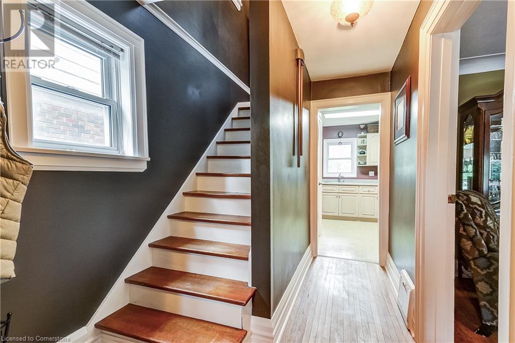 313 Nelson Street, Brantford, Ontario  N3S 4E2 - Photo 3 - 40740076