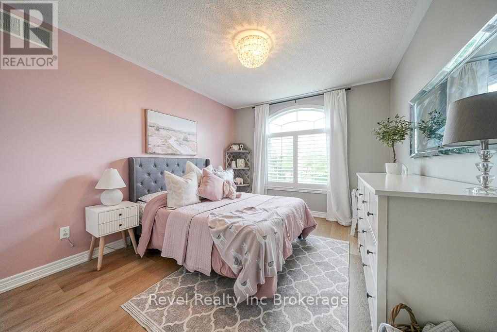 174 Kingfisher Avenue, Woodstock, Ontario  N4T 1T6 - Photo 21 - X12212542
