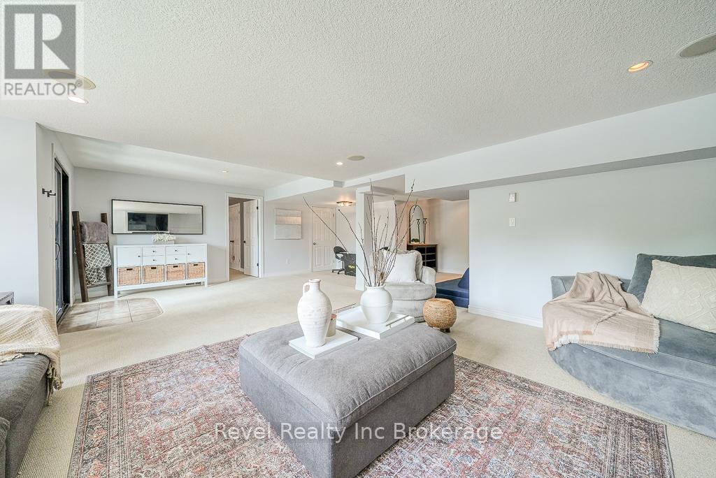 174 Kingfisher Avenue, Woodstock, Ontario  N4T 1T6 - Photo 34 - X12212542