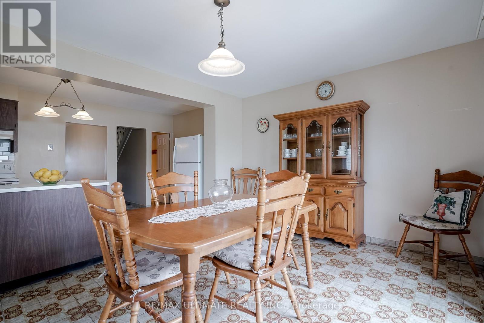 8 Doncaster Avenue, Toronto, Ontario  M4C 1Y5 - Photo 14 - E12212256