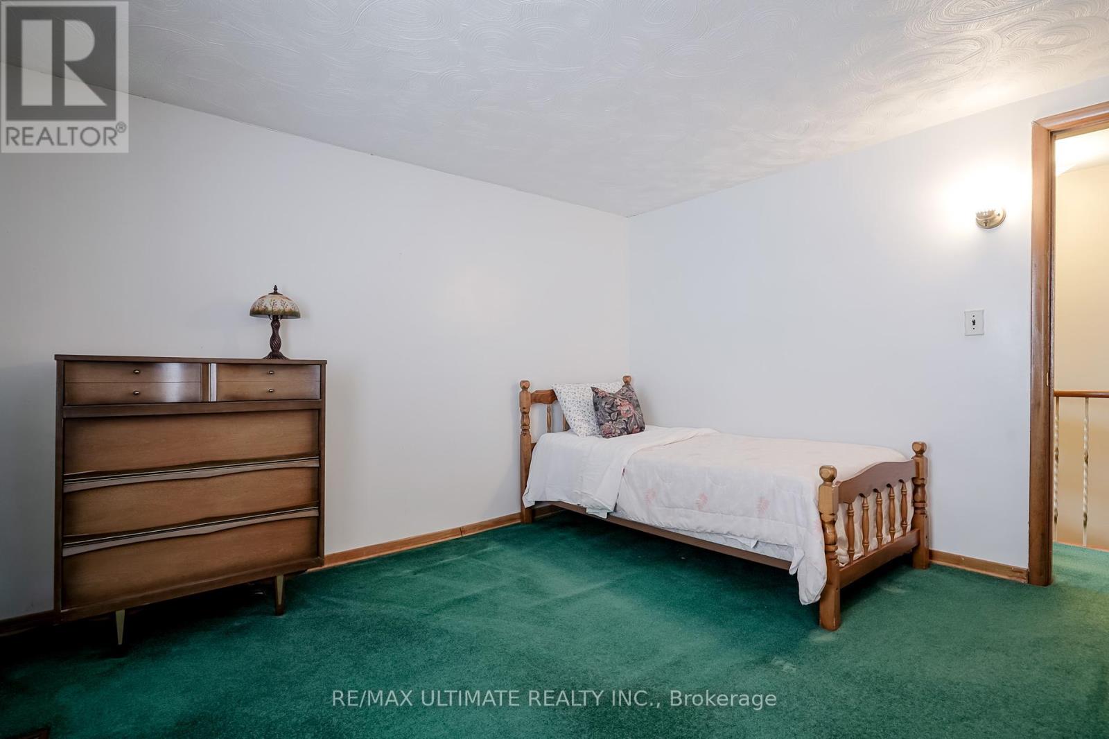 8 Doncaster Avenue, Toronto, Ontario  M4C 1Y5 - Photo 40 - E12212256